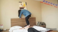����˿�ջ�ĳԺУѧ�����ڳ�����ѹ̺��
