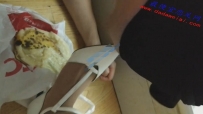 ����˿�ջ���ԡ�꼼ʦ��Ů�߸�Ьιʳ