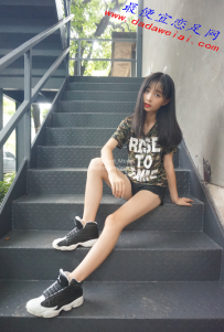 ��Student_Model�����25С��è��1����Ƶ  100p
